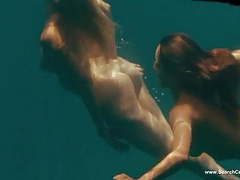 RefleXXX presents: Kelly brook & jessica szohr nude & sexy - piranha - hd