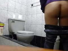 RefleXXX presents: Con la vecina