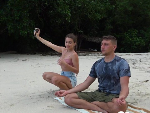 RefleXXX presents: Meditation on the beach ended with a blowjob